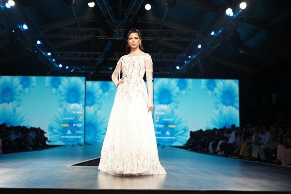 Cadeaux Faits Maison : Inspirez-vous avec ces Idées DIY Tendance et Mémorables !